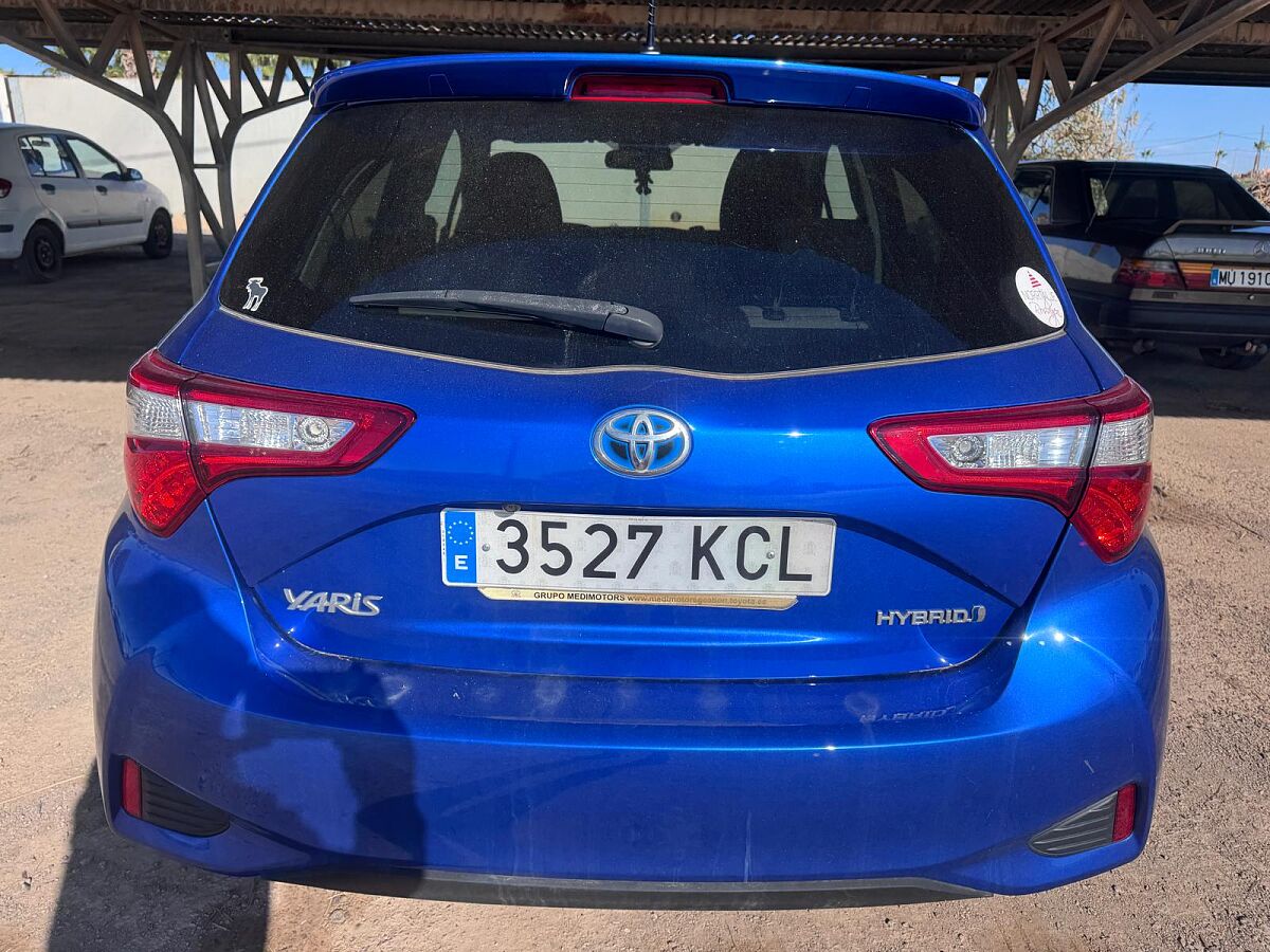 COMING SOON TOYOTA YARIS ADVANCE 1.5 HYBRID AUTO SPANISH LHD IN SPAIN 35000 MILES 2017